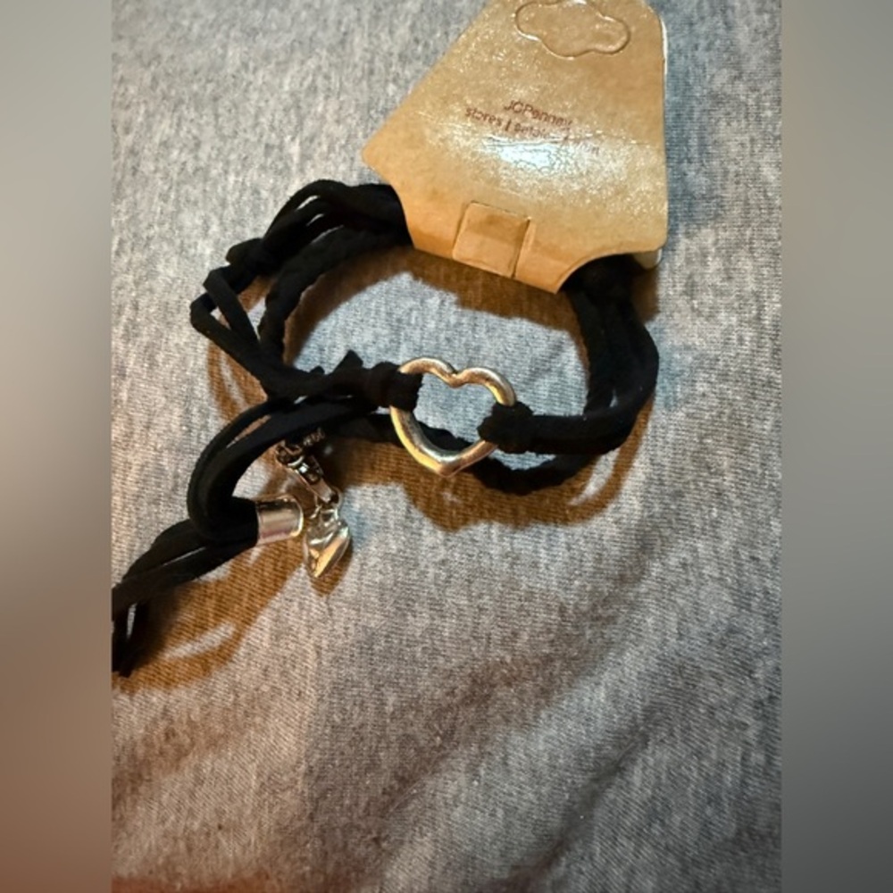 Black Heart Tassle Charm Bracelet